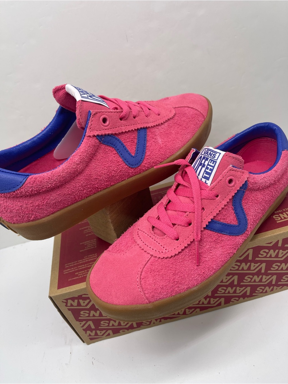 Vans WMNS Sz 8.5 Sport Low Bambino Honeysuckle
VN000CQRCHL Sneakers - Picture 7 of 16